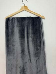 Grey cuddle fleece blanket